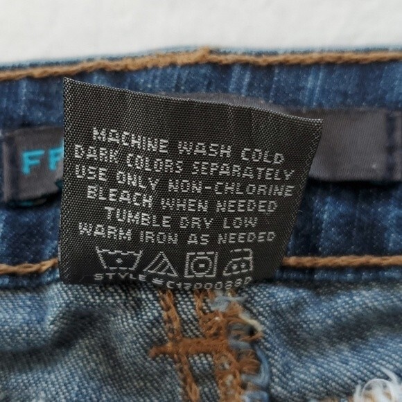 FRENCH CUFF BOOTCUT JEANS MEDIUM WASH SIZE 8 - Picture 5 of 10